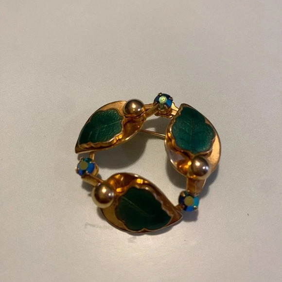 Green Leafs bouquet brooch - Picture 1 of 3